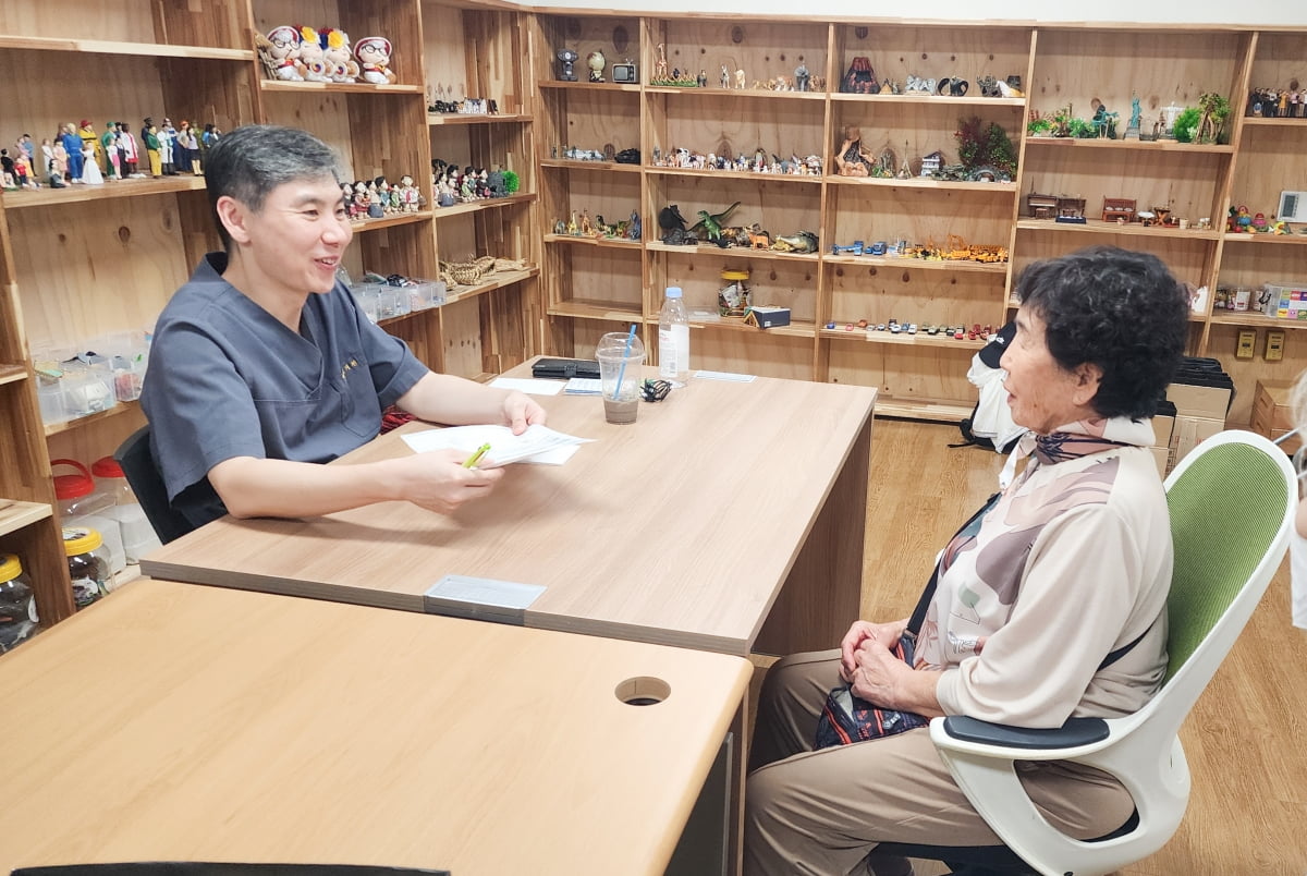 西班牙人vs阿拉维斯：普阿多、库穆布拉首发，卡洛斯-比森特、基克-加西亚出战