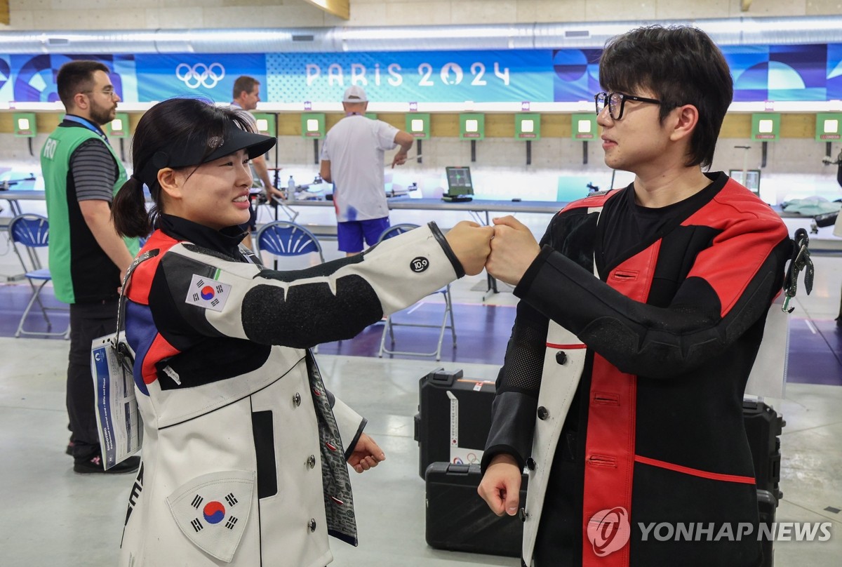 西部排名又乱了：雷霆创NBA奇迹，掘金收大礼，国王掉到第12