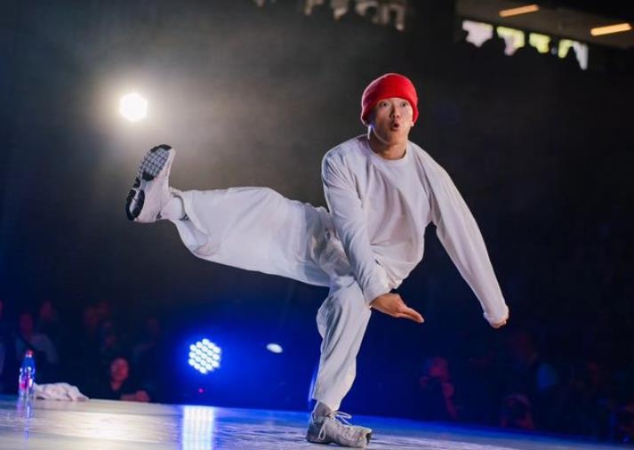 一度落后16分！塔图姆中投得手，凯尔特人反超76人2分