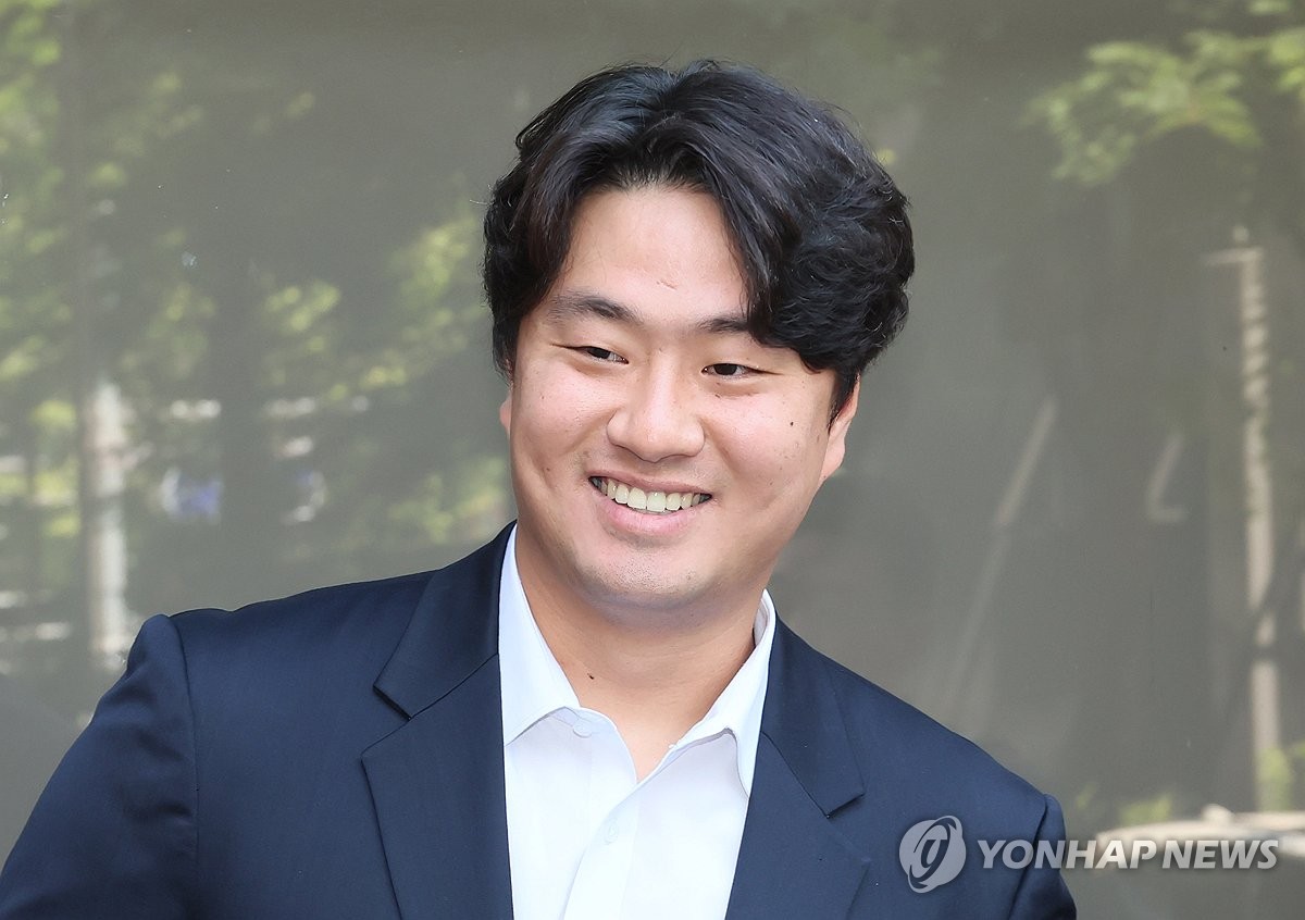 曼晚发起投票是否解雇滕哈赫：上万名球迷中84%赞同解雇