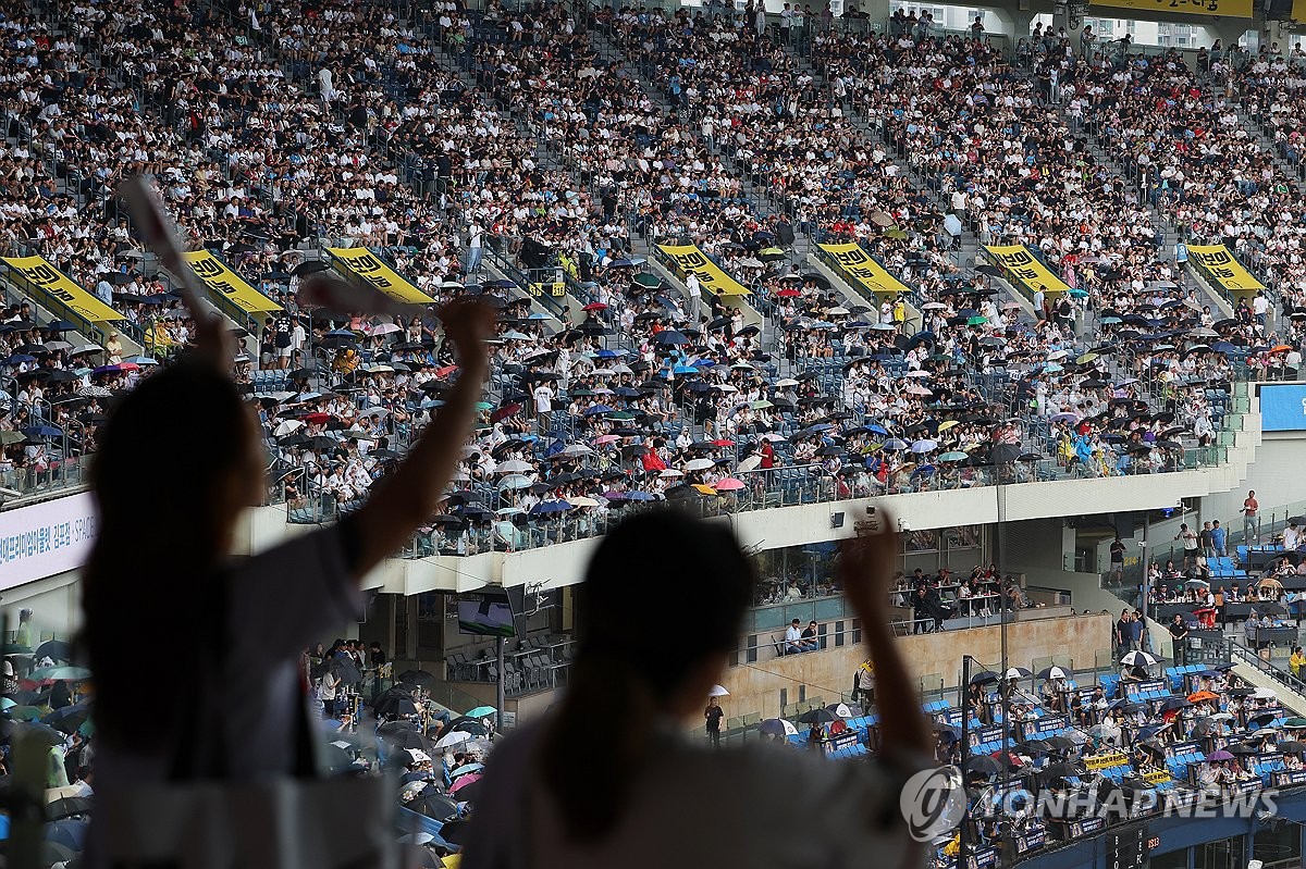 拜仁vs巴黎首发预测：凯恩领衔，巴黎5人重返首发
