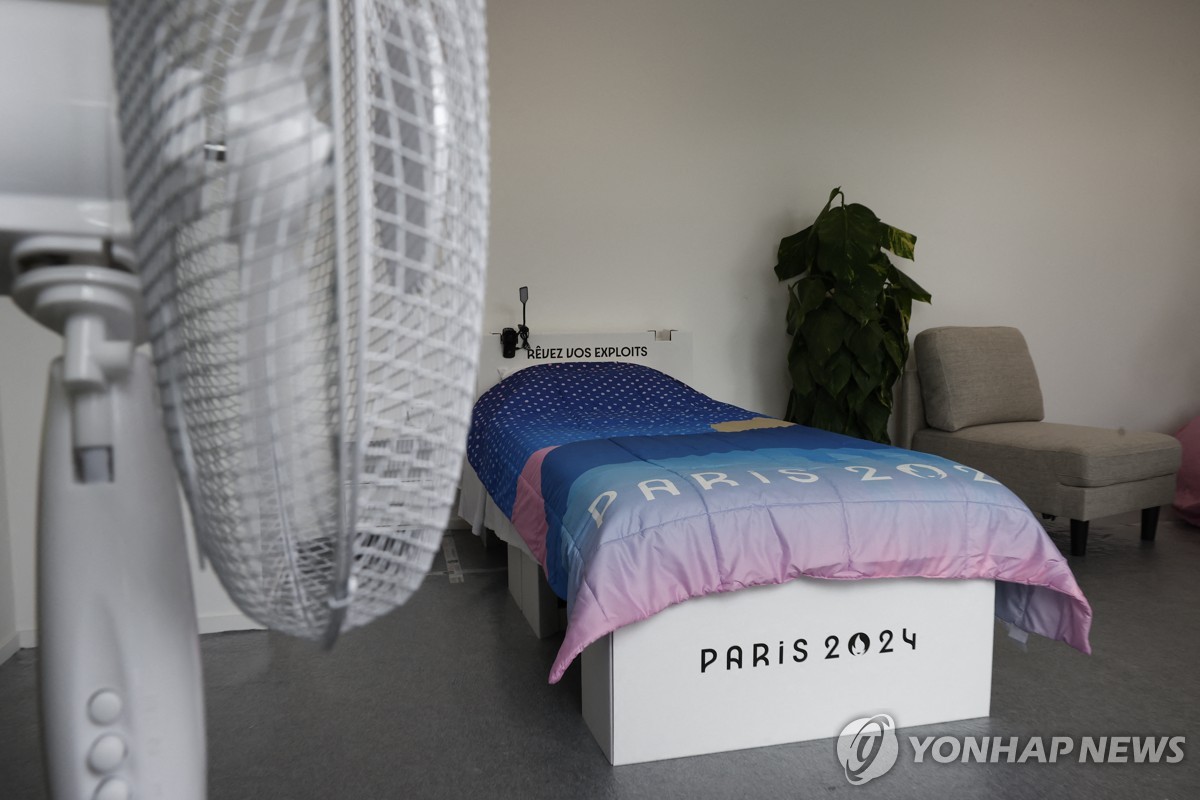 跟队记者：希门尼斯和利贝拉利都会在对阵热那亚时首发