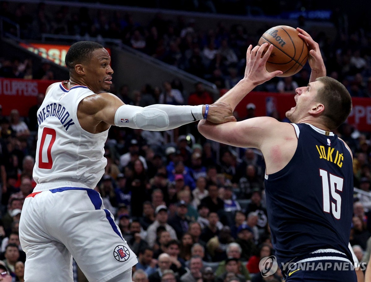 角球战术奏效！加布里埃尔头球破门 阿森纳2-1反超曼城